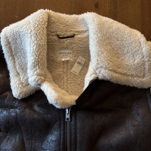 offline by aerie Heavy Brown Faux Leather Sherpa Vest Size Large - Picture 5 of 9